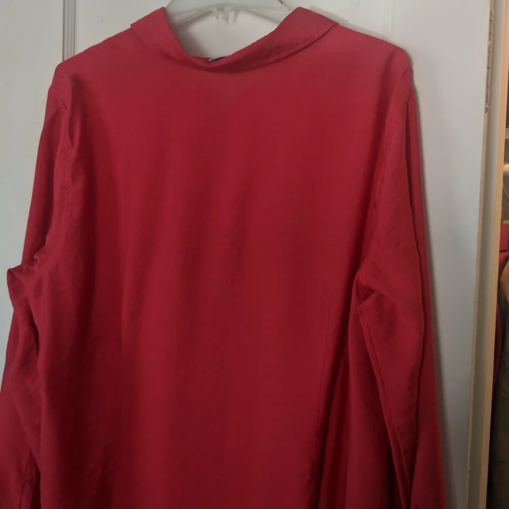 Women's Button Shirt - Picture 5 of 8